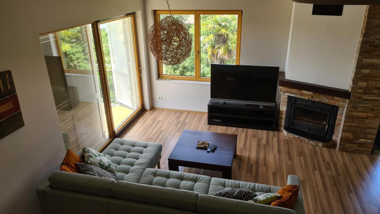 Villa Amalia Apartments Malinska Extérieur photo