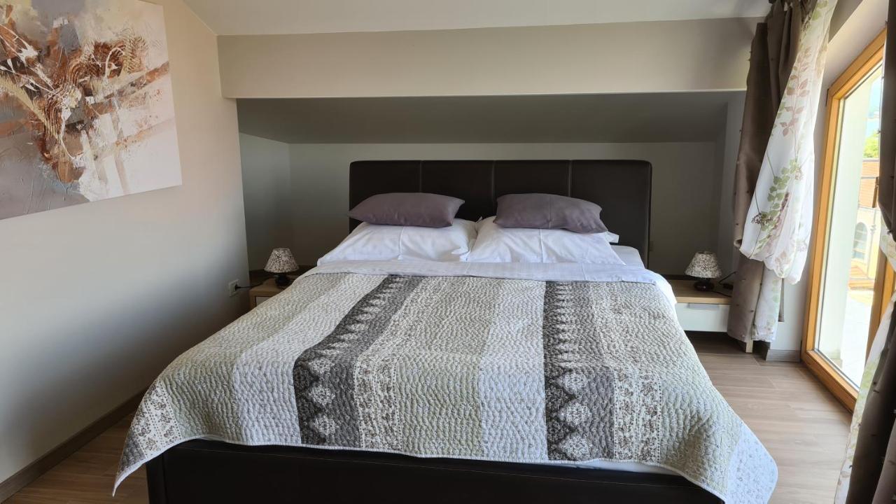 Villa Amalia Apartments Malinska Extérieur photo