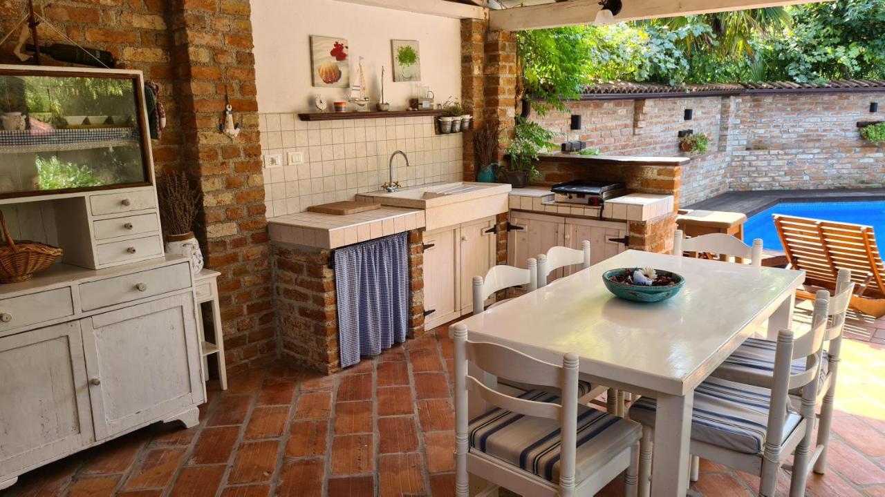 Villa Amalia Apartments Malinska Extérieur photo