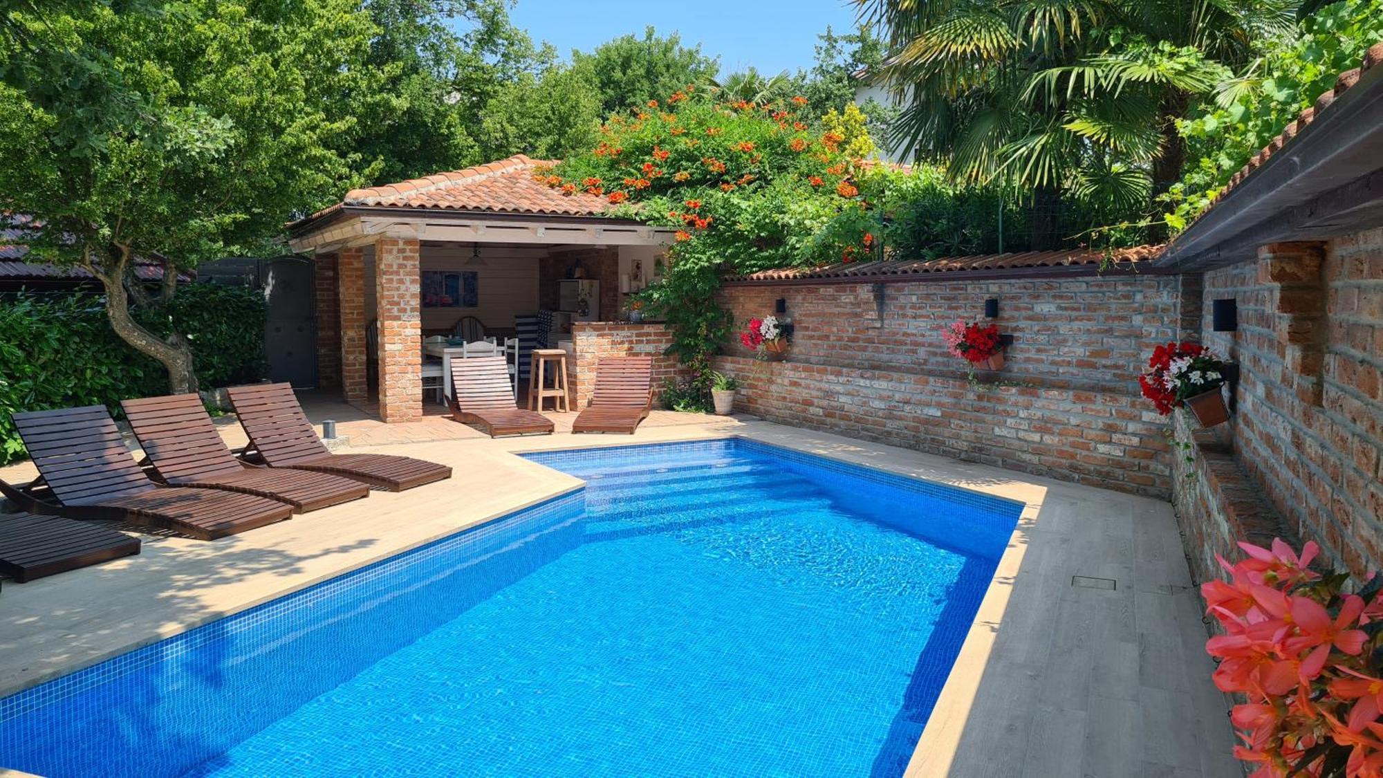 Villa Amalia Apartments Malinska Extérieur photo